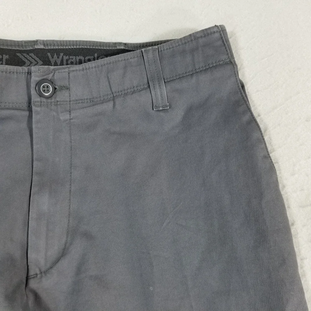 Wrangler khaki chino pants men's 36x32 gray comfort waist flex stretch